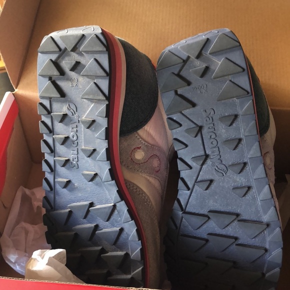 Like new in box Saucony Jazz Triple denim multi grey and burgundy sneaker 8 - Picture 6 of 9